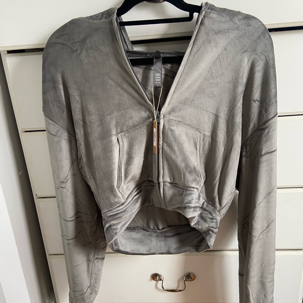 BRAND NEW SKIMS VELOUR HOODIE